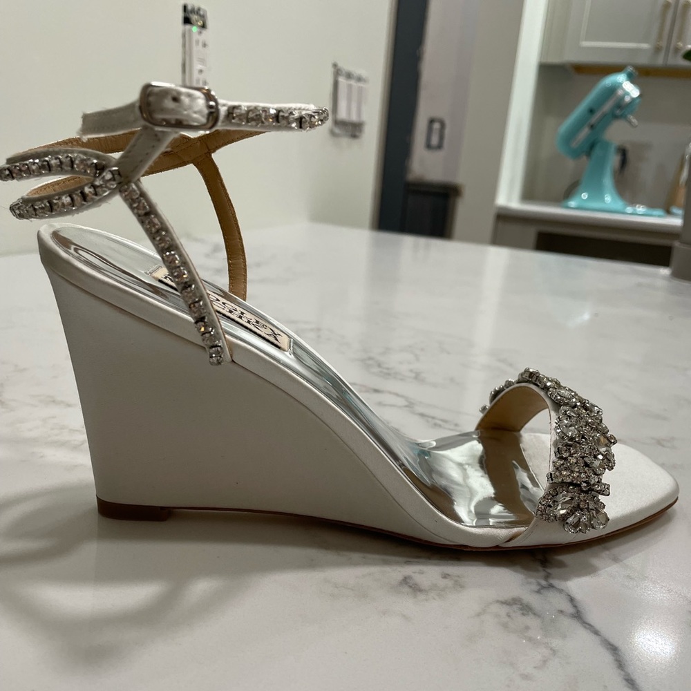 Badgley Mischka Wedge